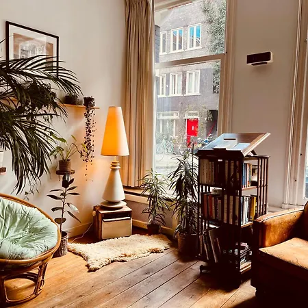 In Unique Artsy House With Sport + Coworking